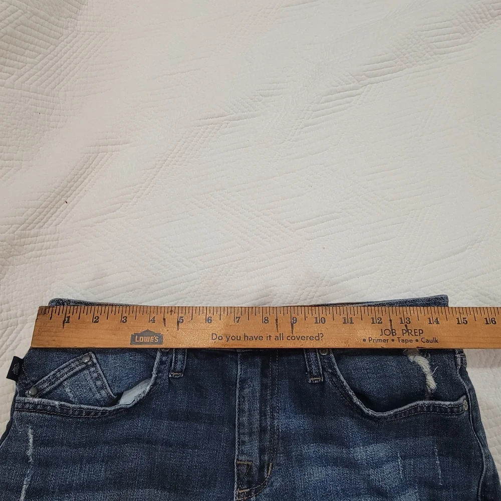 Rock & Republic Indee Distressed Jean Shorts Stretch Denim Size 6 - Picture 9 of 9